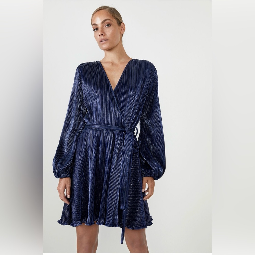 Bardot Belissa navy shimmer pleated faux wrap dress size 6 - Picture 3 of 15